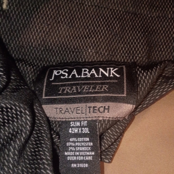 Jos. A. Bank Men's Khaki Travel Tech Chinos 42x30 - Picture 2 of 5